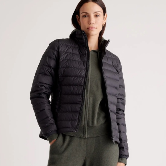 Women's Black Medium Quince Lightweight Down Packable Puffer Jacket - Like New - Picture 1 of 7
